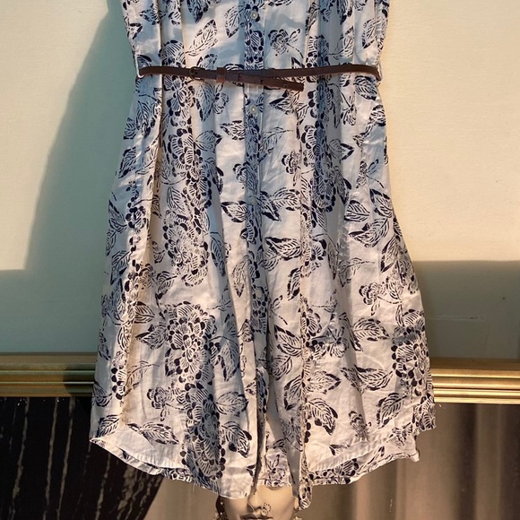 Banana Republic Dress.Size - M - Bust 34B - 35. - Picture 4 of 10